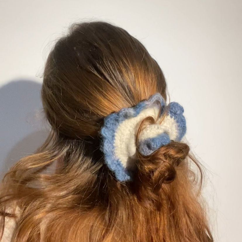 Scrunchie - Coloured Scalloped Edge